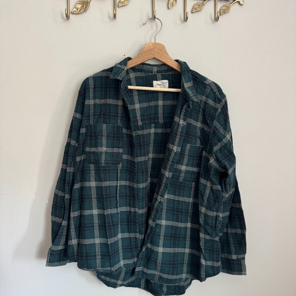 Universal Thread Green Plaid Button-Up Shirt - Size XLarge - Picture 2 of 3